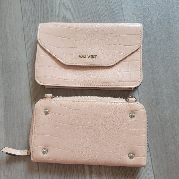 Nine West Blush Crocodile Embossed Leather Wallet With Snap & Zip Closures - Picture 1 of 7